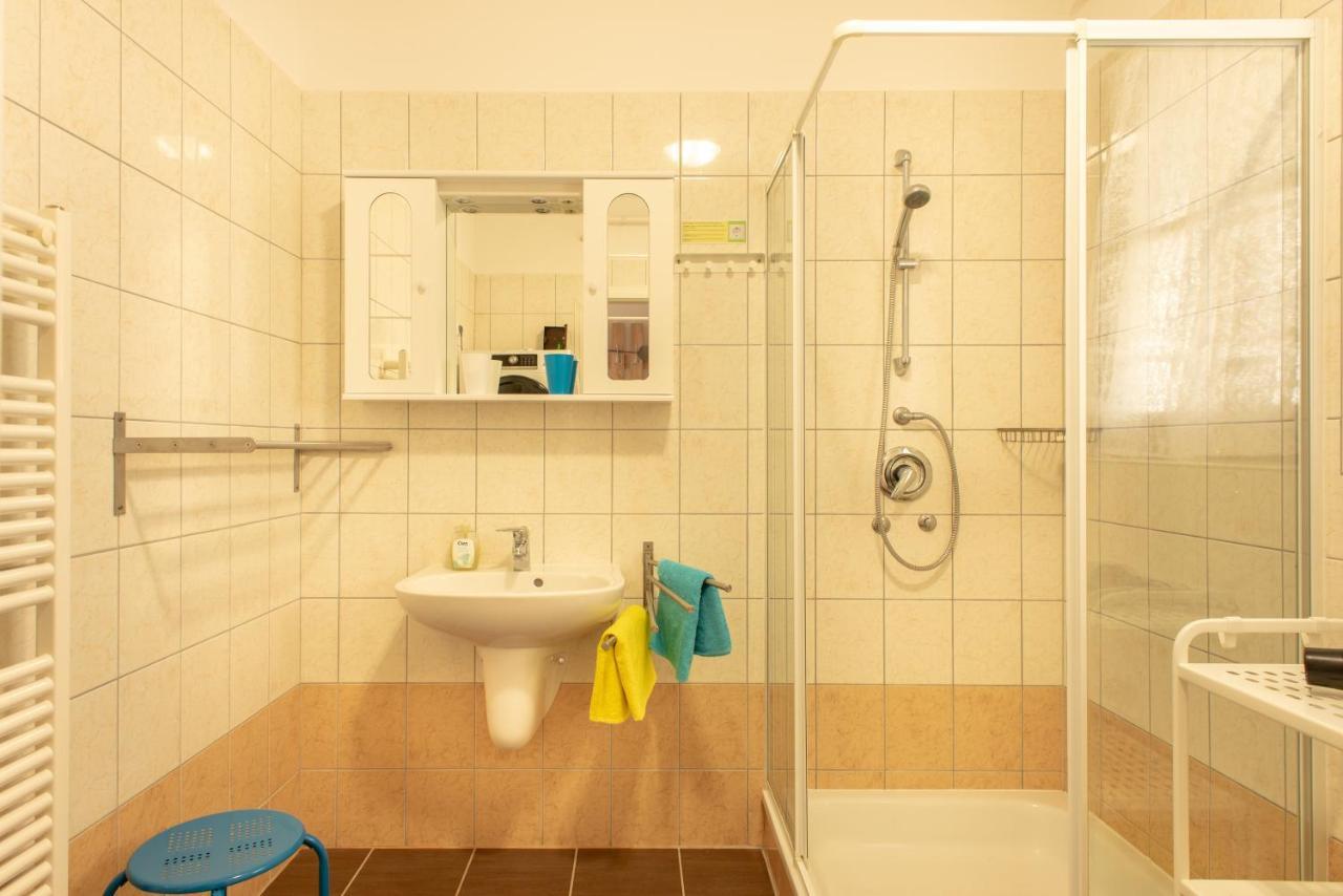 Modor Apartman Alsópáhok Eksteriør billede