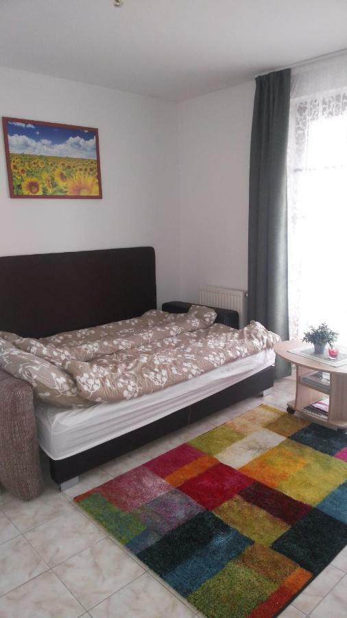 Modor Apartman Alsópáhok Eksteriør billede